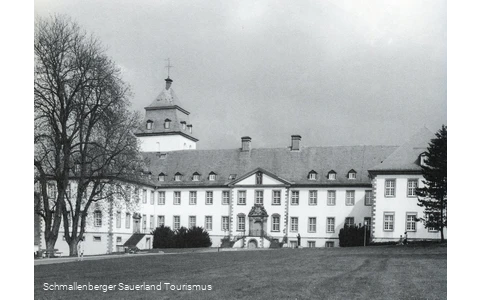 Klostergebäude der ehemaligen Benediktinerabtei Grafschaft. 